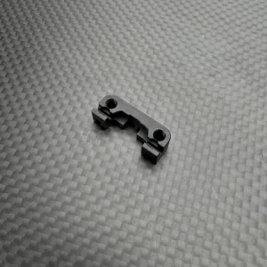 R1 Wurks – Black 7075 T6 Aluminium Rear Sway Bar Mount (R1B)
