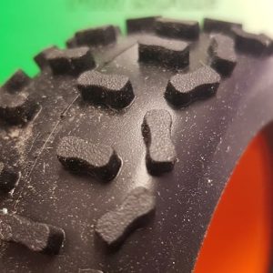 Bulldog - sprint 1/8th off road tyres and inserts